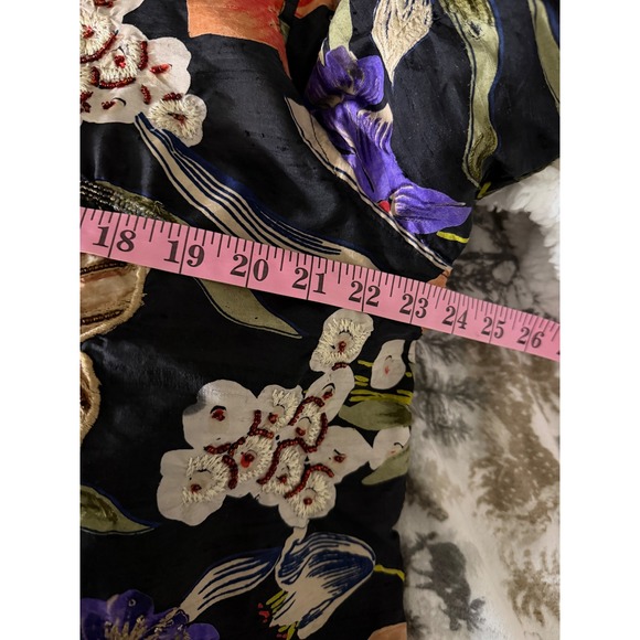 Chicos Design Black Floral Embroidered Silk Jacket Women's Size 2 - Picture 8 of 8